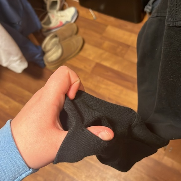 Old Navy Active Cropped Quarter Zip - Picture 3 of 4